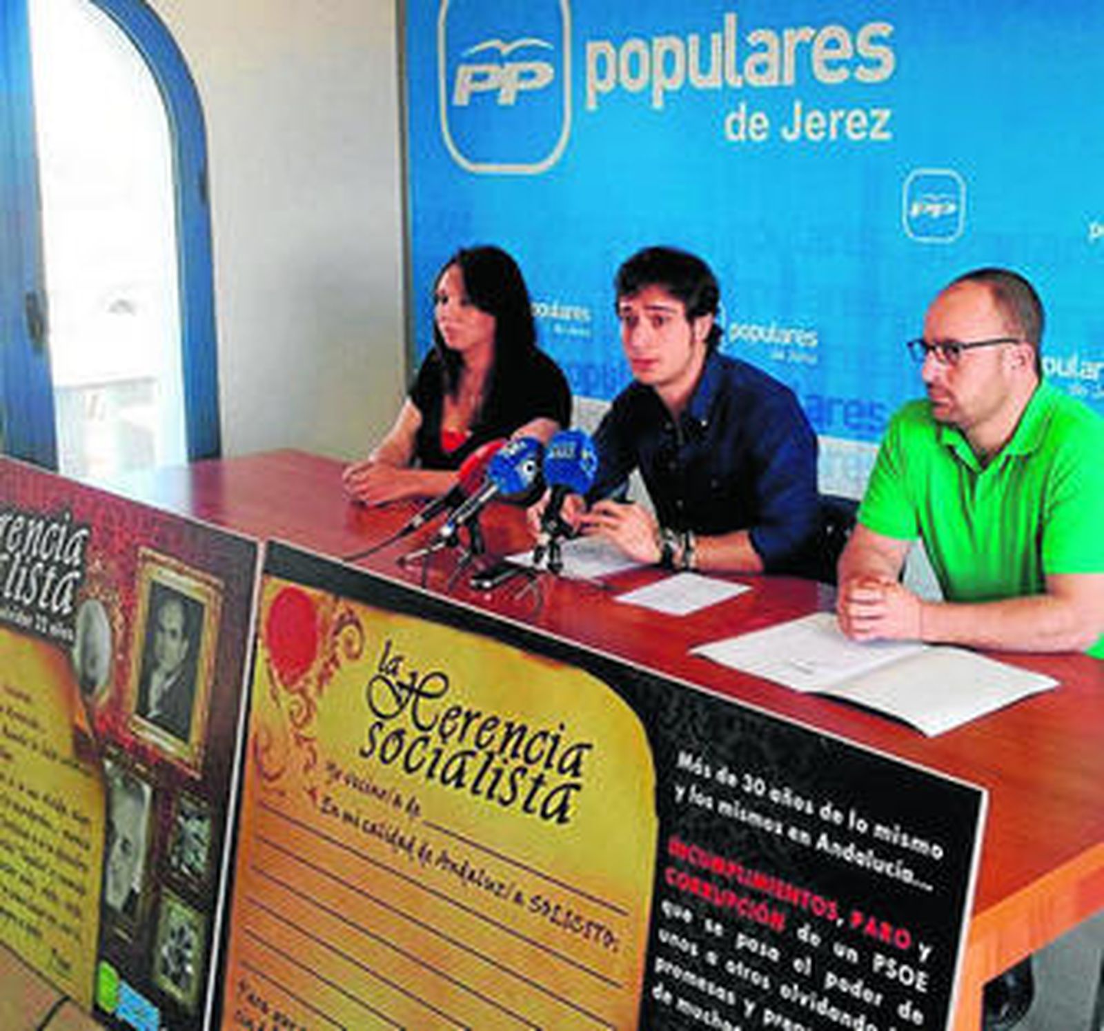 Un momento de la rueda de prensa celebrada ayer en Jerez.