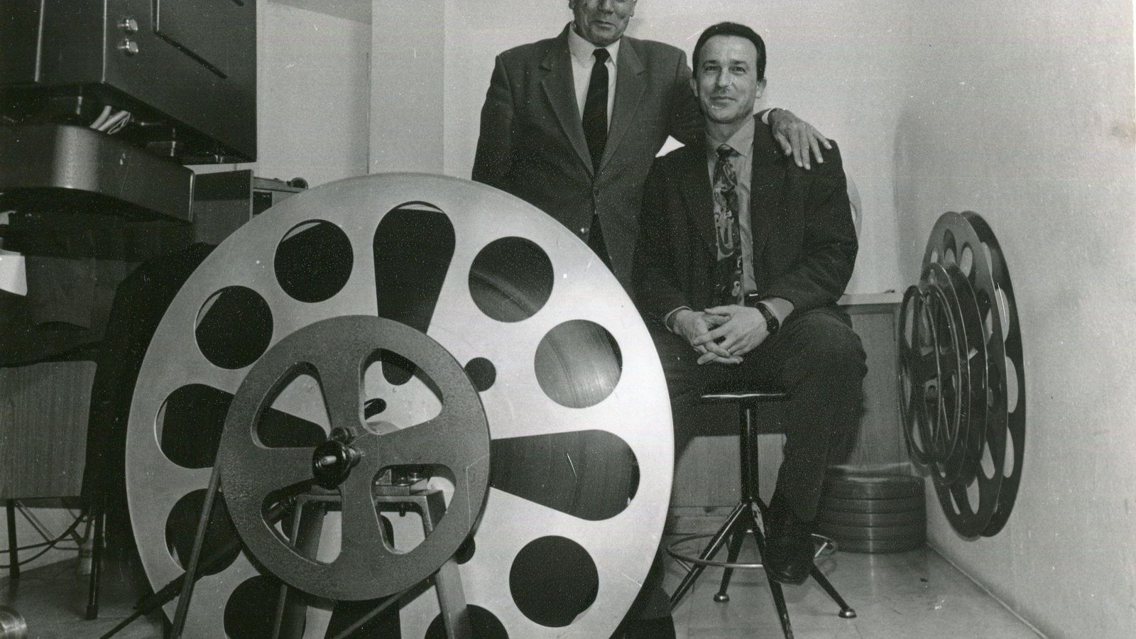 El autor del artículo junto al actor.