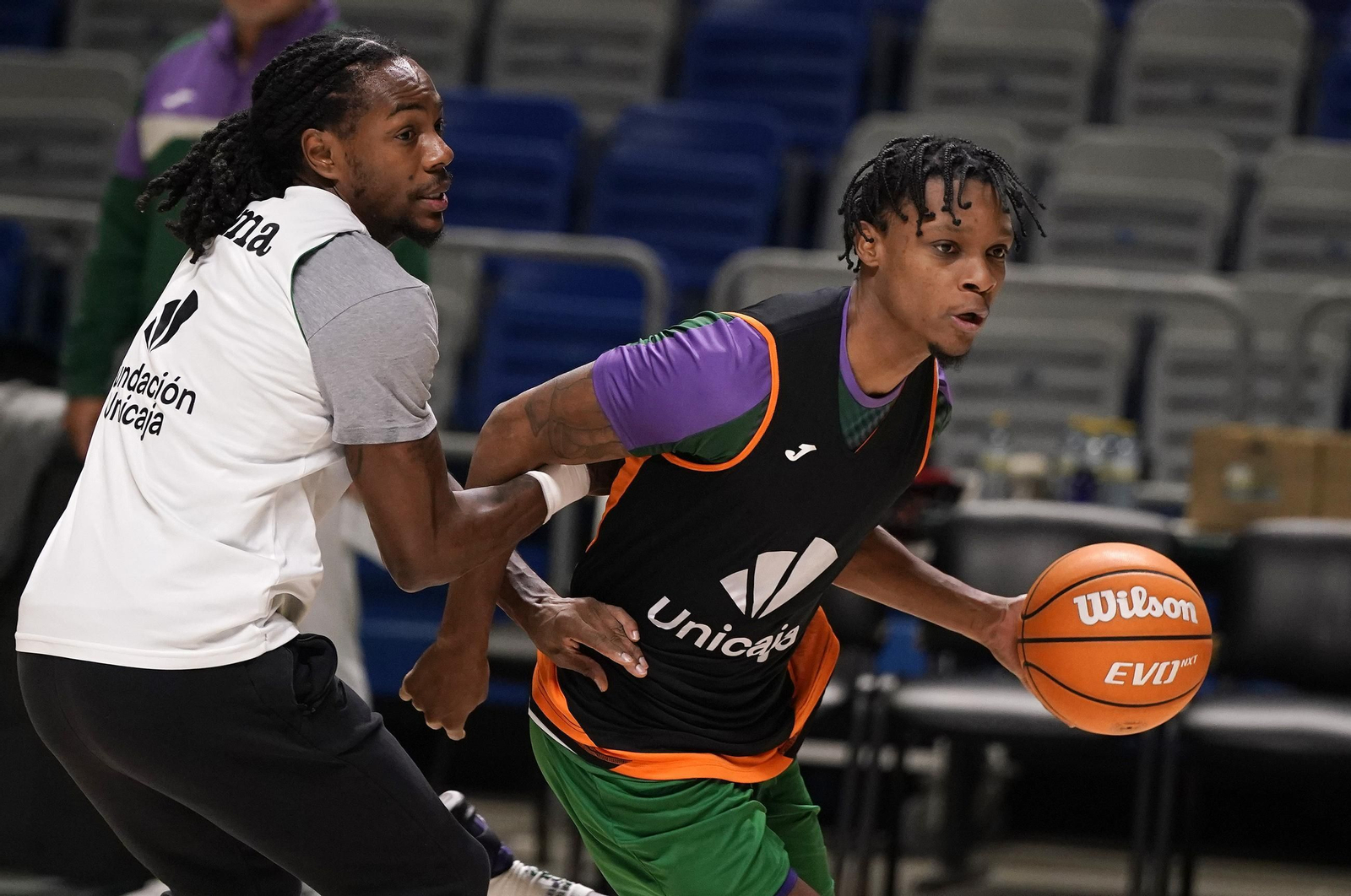 El Unicaja quema los polvorones