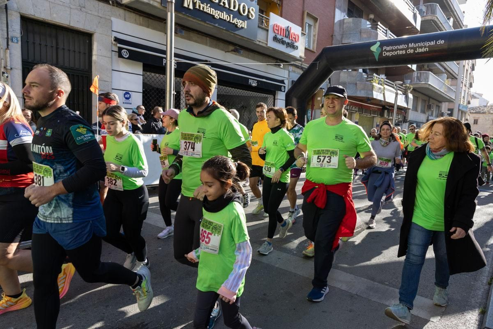 Deporte y solidaridad se unen en la IV Carrera Popular IES San Juan Bosco, en imágenes