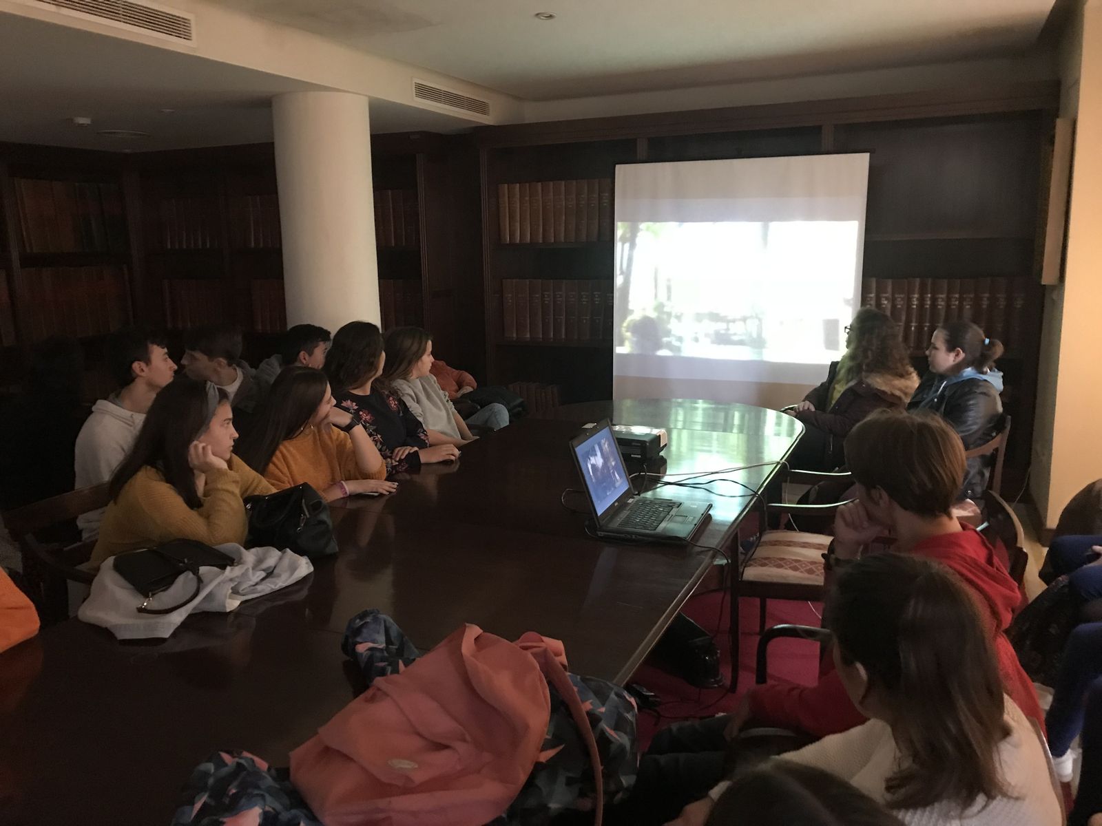 Visita del colegio Cortadura. 16 de noviembre
