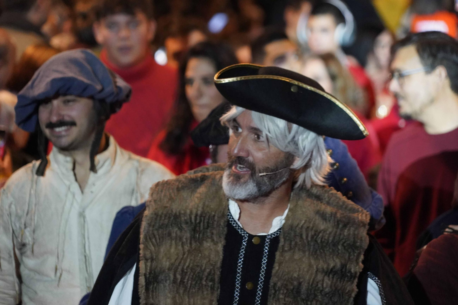 Las mejores imágenes del encendido del alumbrado 2025 en la Plaza de las Monjas