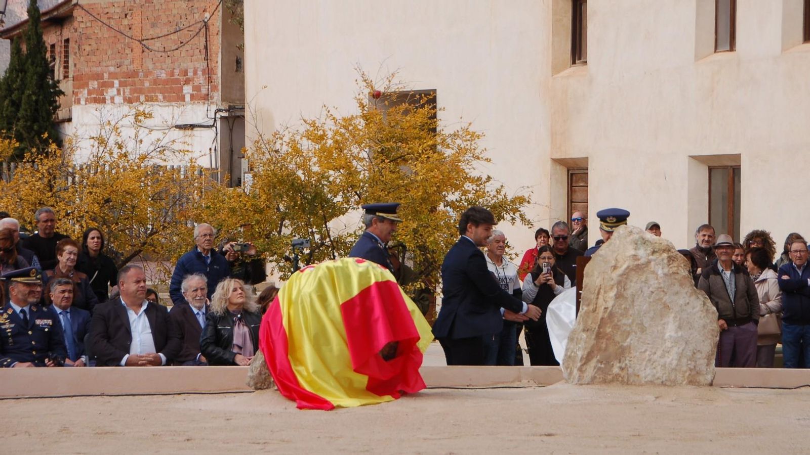 Durante el acto se homenajeó a los pilotos fallecidos en acto de servicio, entre ellos dos militares naturales de Huéscar.