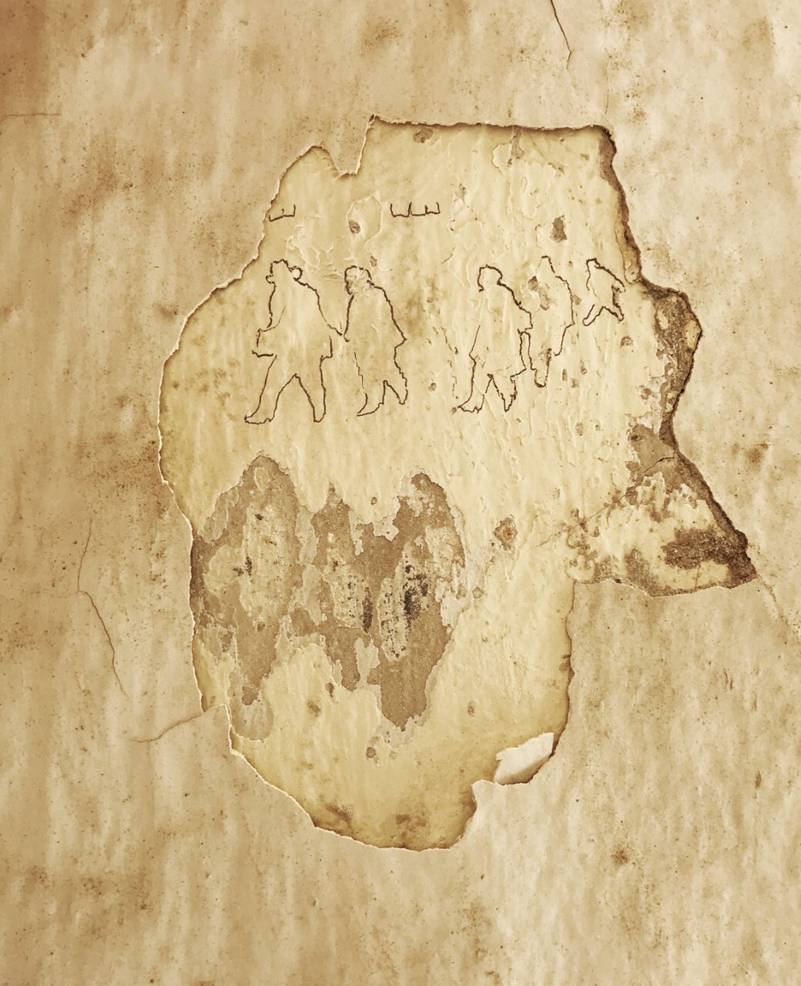 La calle Concepción se llena unos misteriosos dibujos en recuerdo de la tertulia de Lorca