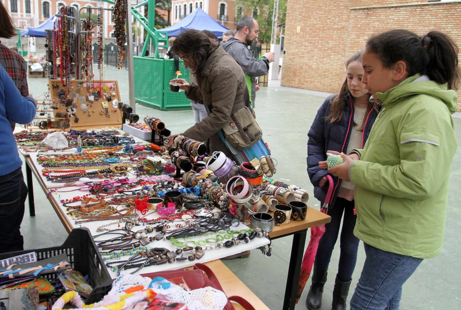 Mercadillo solidario SAFA Funcadia.