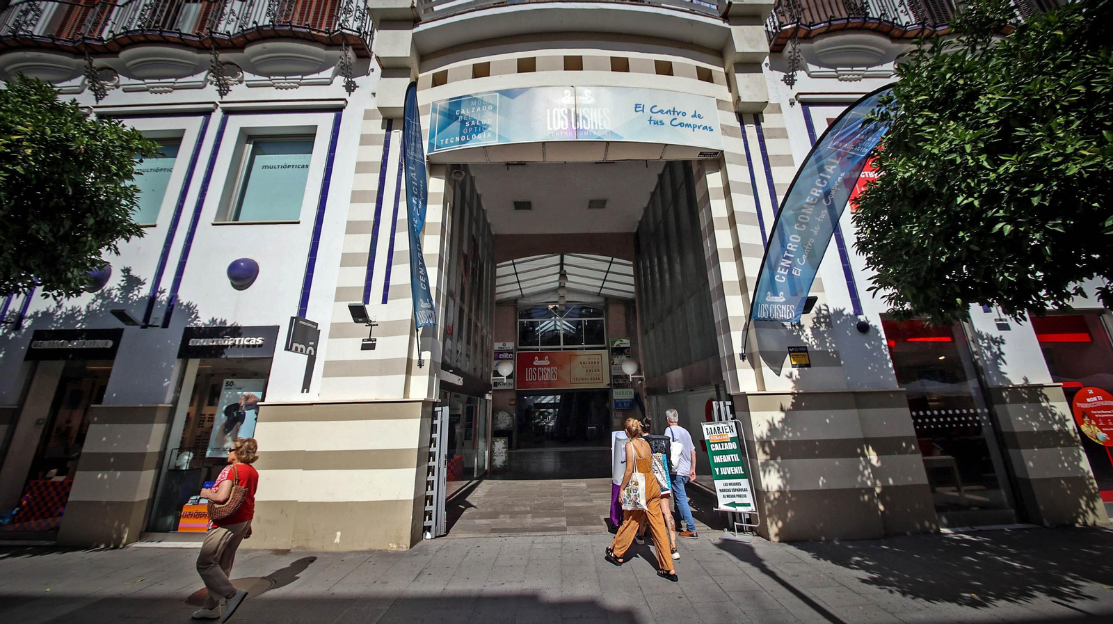 Centro Comercial los Cisnes en Jerez