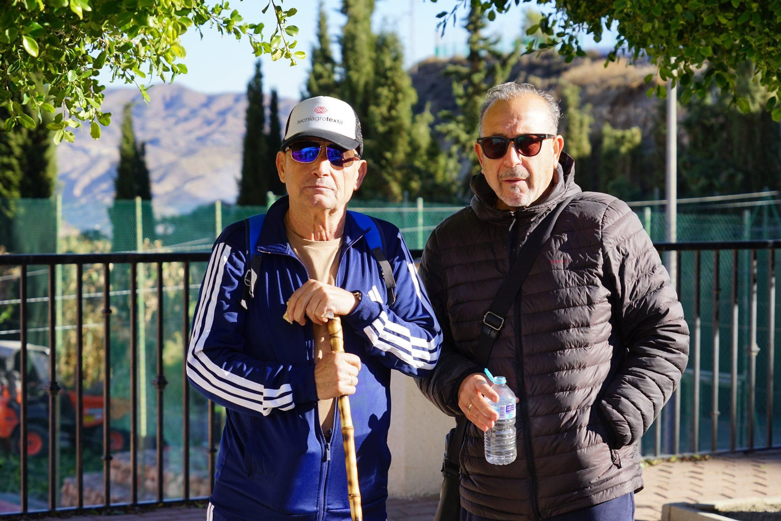 Un centenar de mayores de Vícar recorren la Alpujarra durante su olimpiada