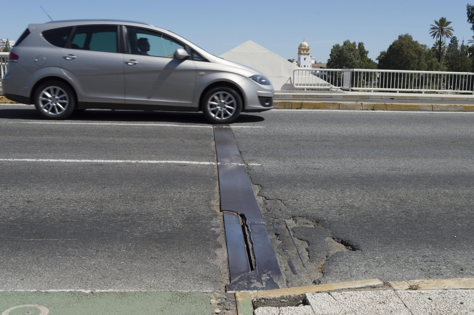 El deterioro del puente de las Delicias