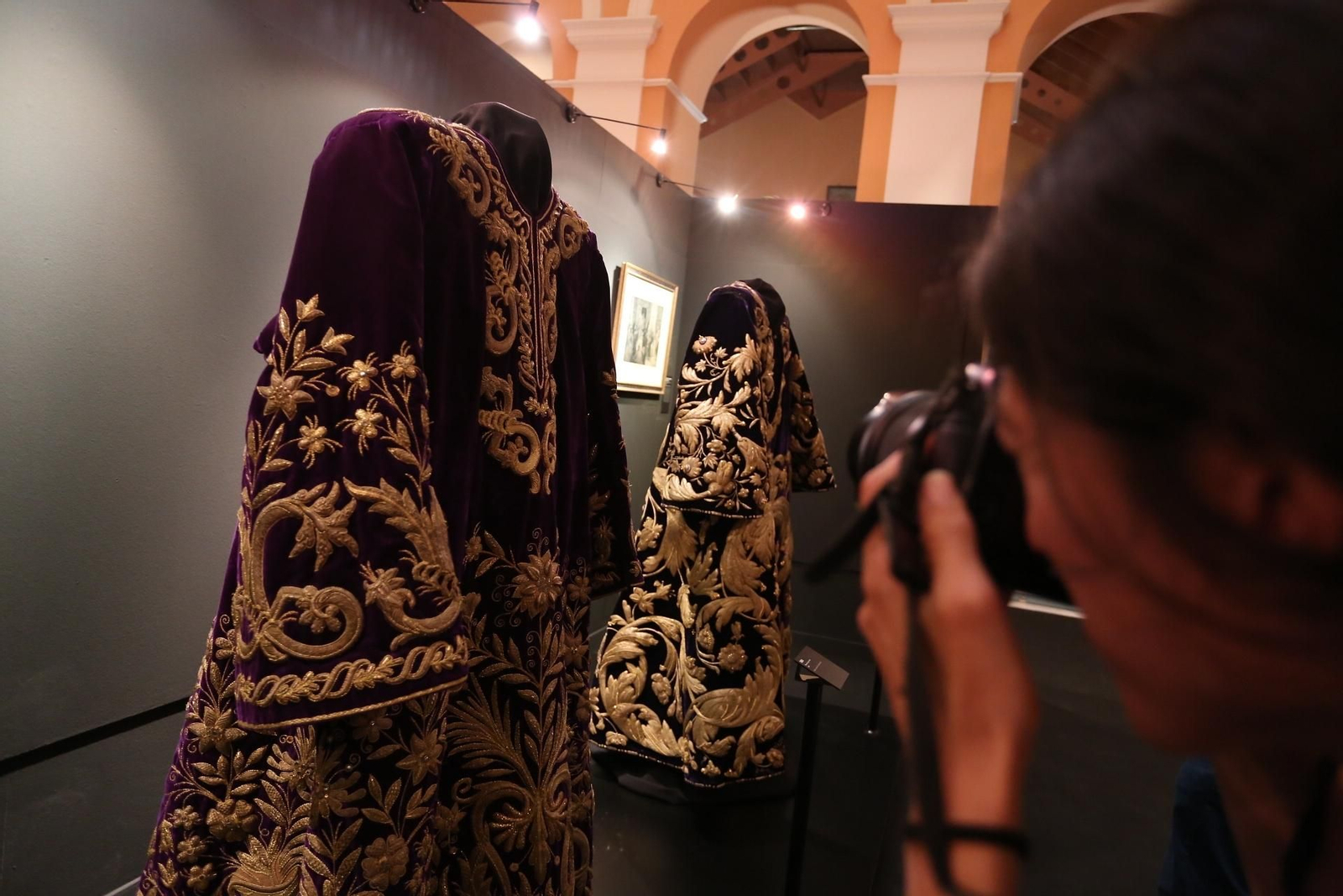 La exposición 'Pasión según Sevilla', en imágenes