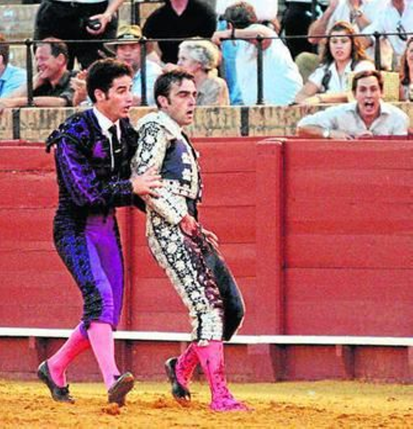 Jesús Márquez sufrió una cornada de 20 centímetros.