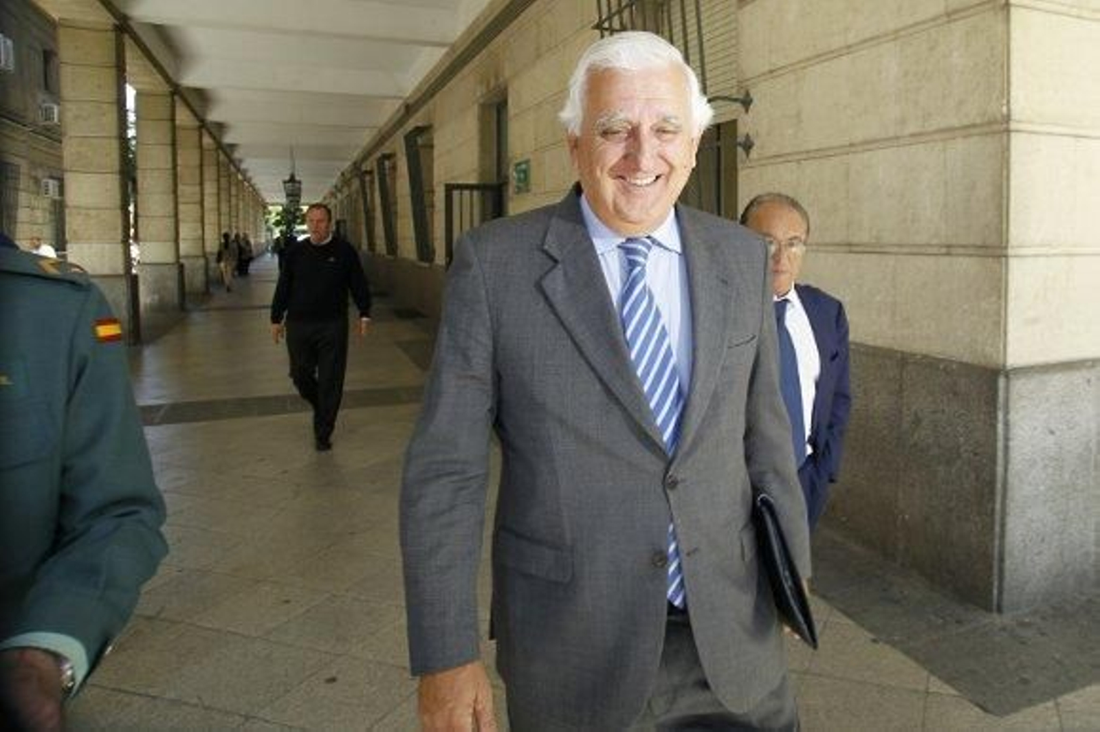 Herrero se desvincula de la gestión de los pisos de la CEA en Sevilla Este