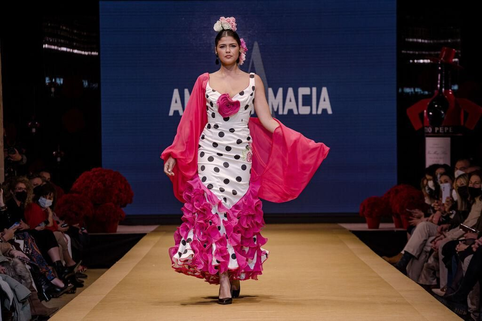 Uno de los trajes de flamenca de Amparo Maciá Uno de los trajes de flamenca de Amparo Maciá