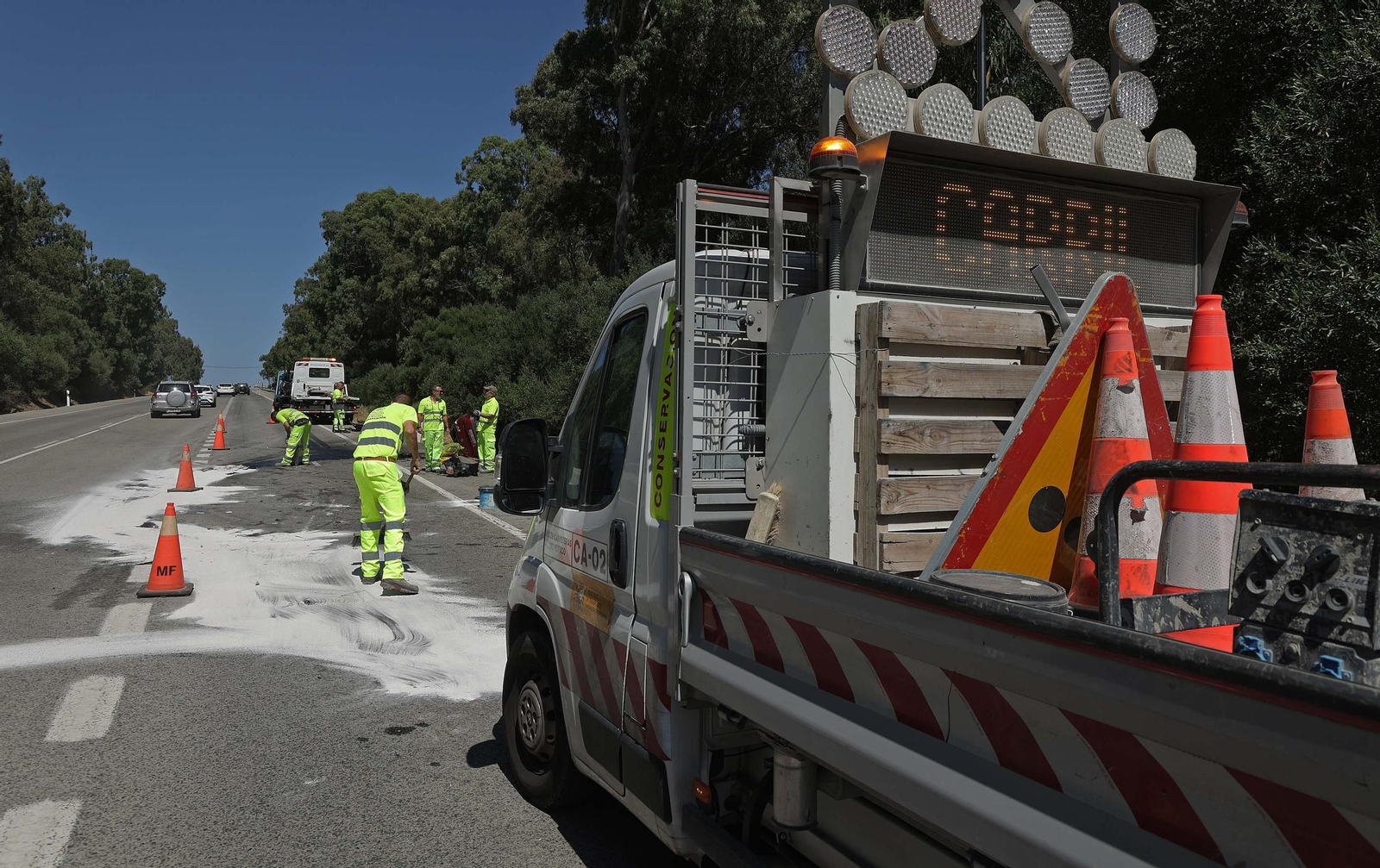 Fotos de la colisión múltiple en la N340 a la altura de El Bujeo Fotos de la colisión múltiple en la N340 a la altura de El Bujeo