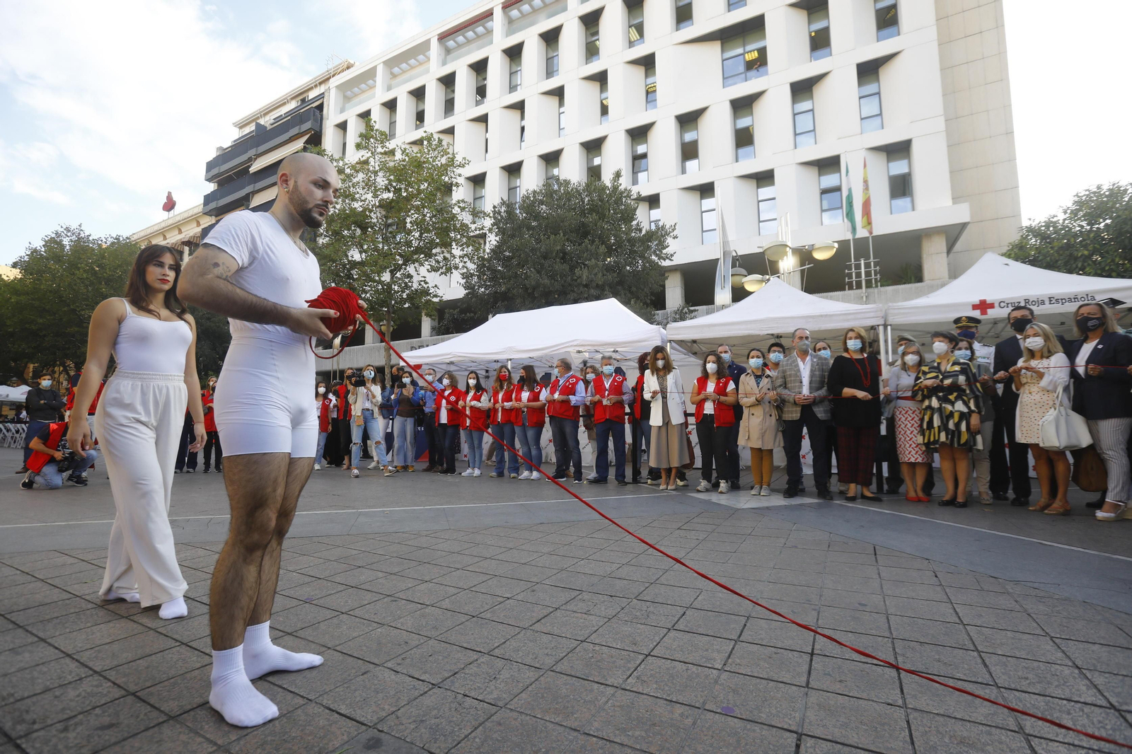 El Día de la Banderia de Cruz Roja en Córdoba, en imágenes