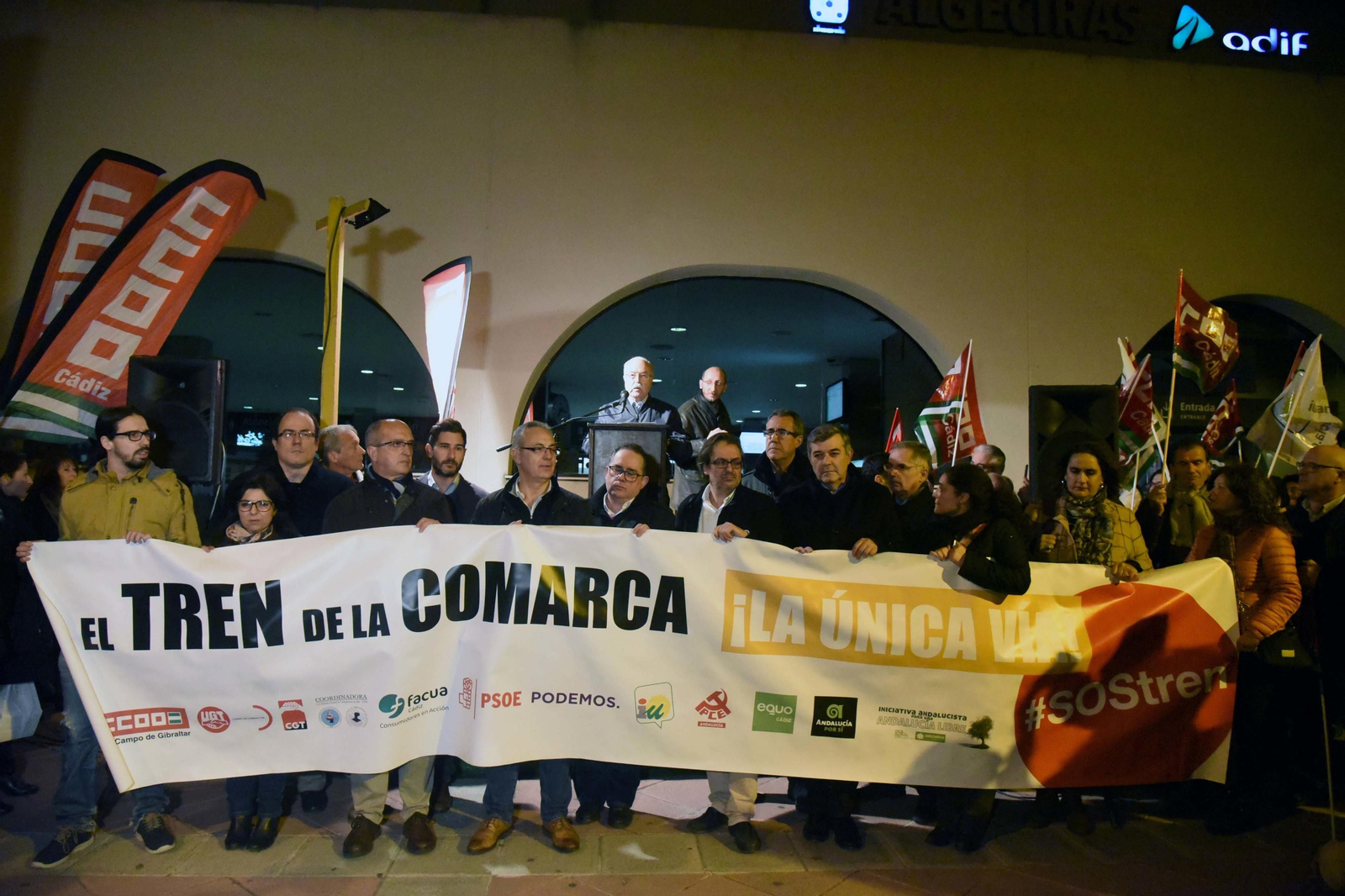 Concentración de la Plataforma en Defensa del Ferrocarril en Algeciras