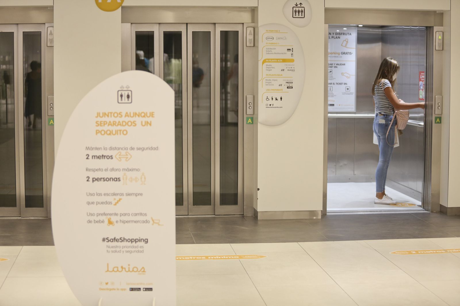 Las fotos de los centros comerciales de Málaga abiertos, en la fase 2 de la desescalada