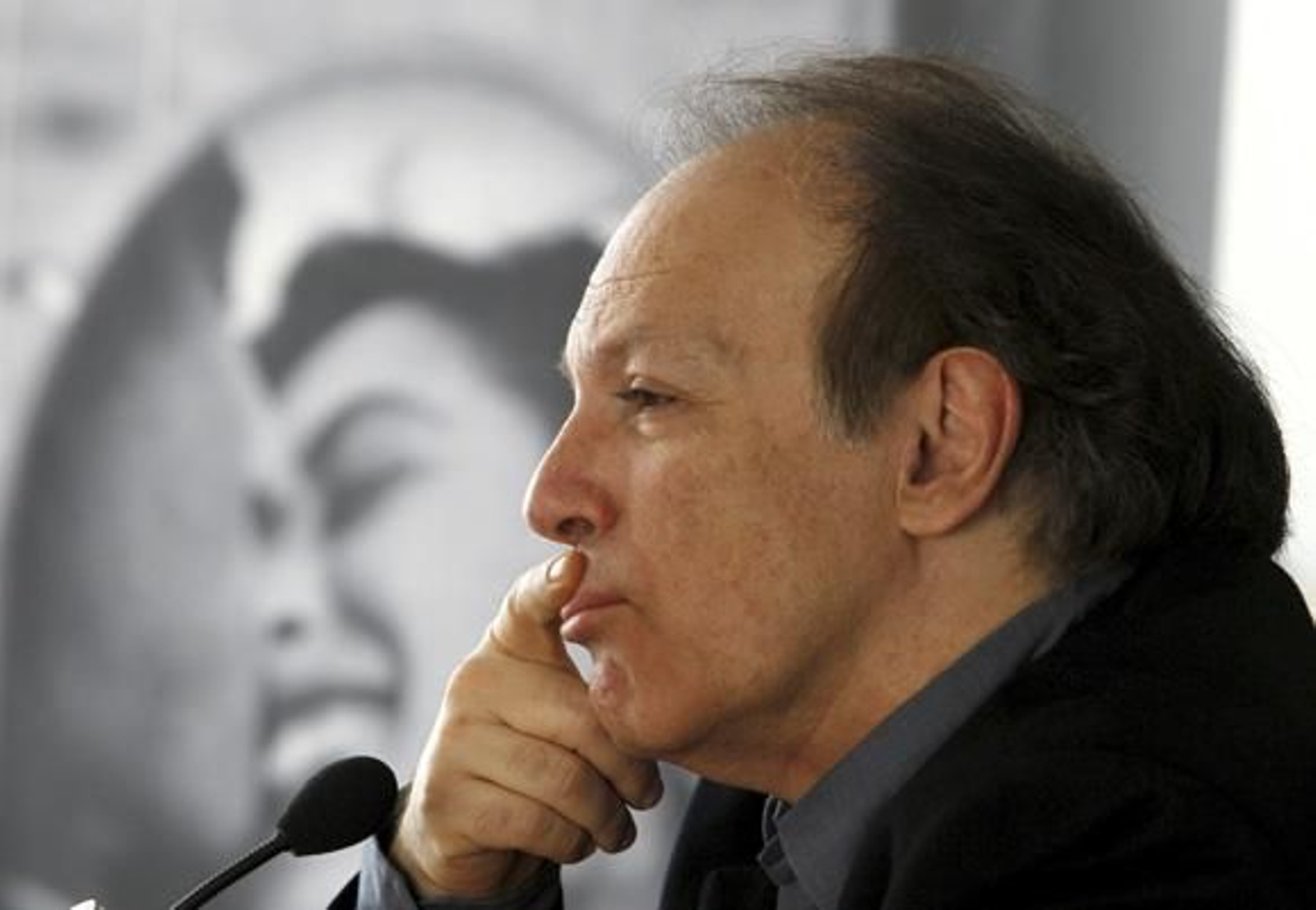 Javier Marías rechaza el Premio Nacional de Narrativa