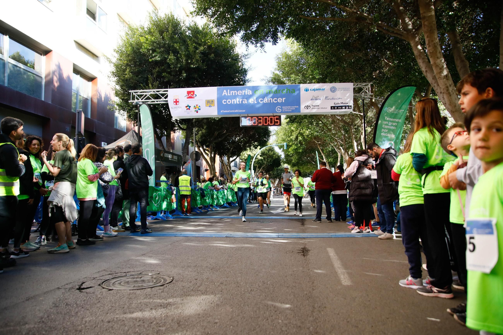 Imágenes de la Carrera contra el Cáncer de Almería