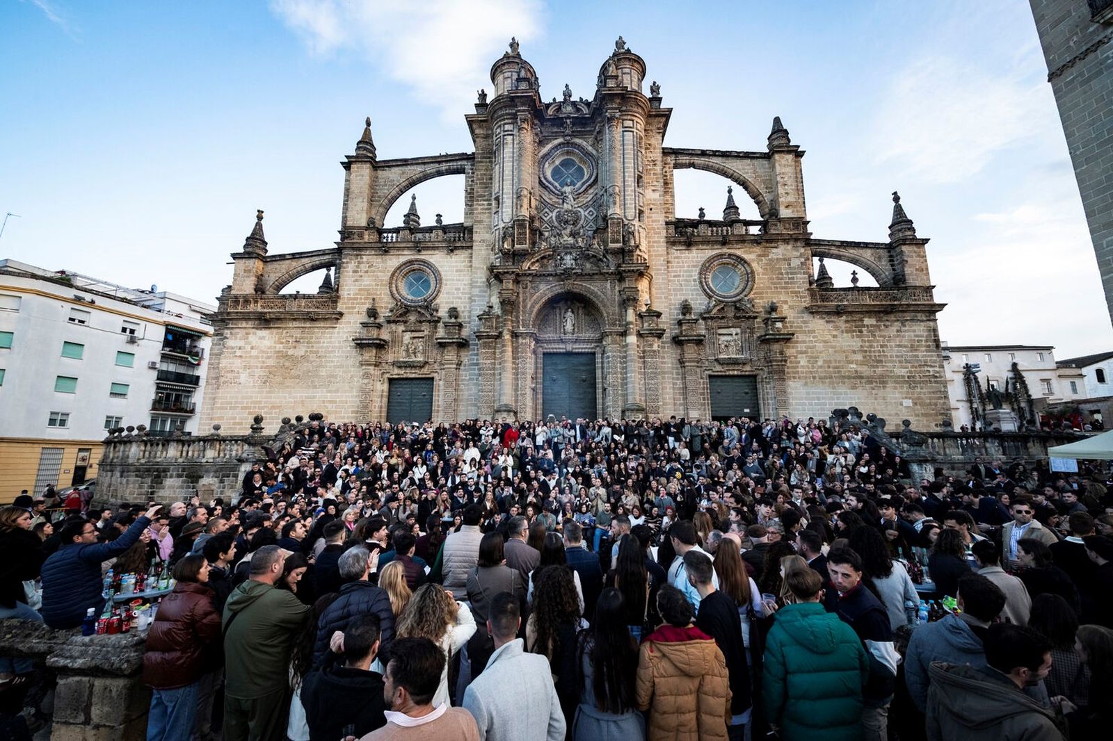 Zambomba en la zona de la Catedral.