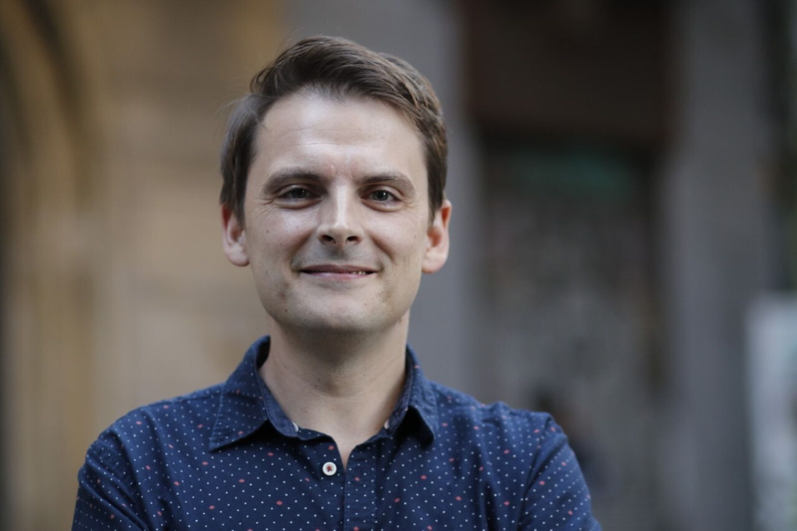 El autor argentino Laureano Debat.