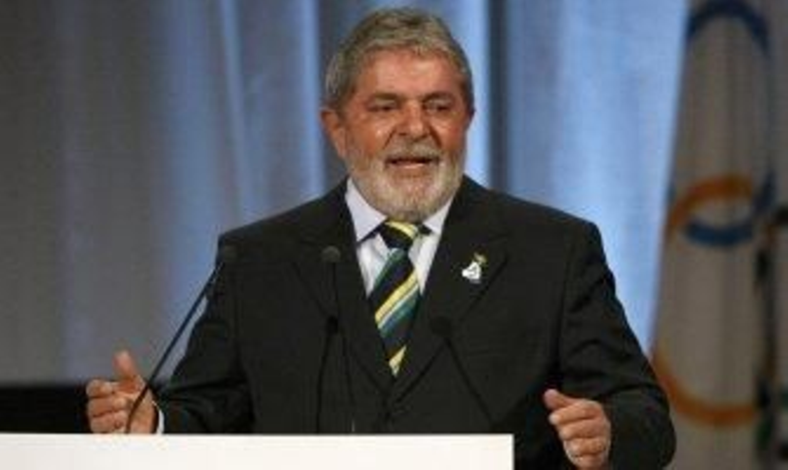 Lula proclama que "ha llegado la hora de Río" y de América del Sur