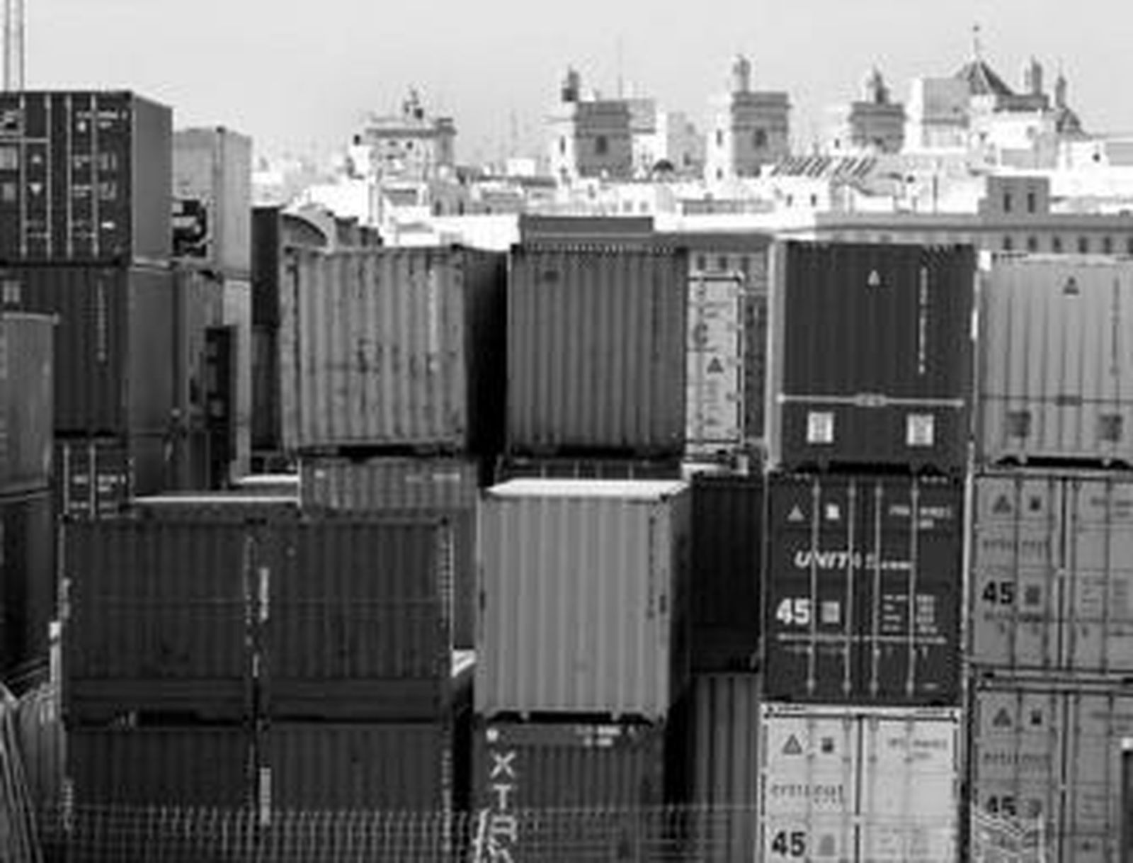 El muelle de contenedores de Cádiz.
