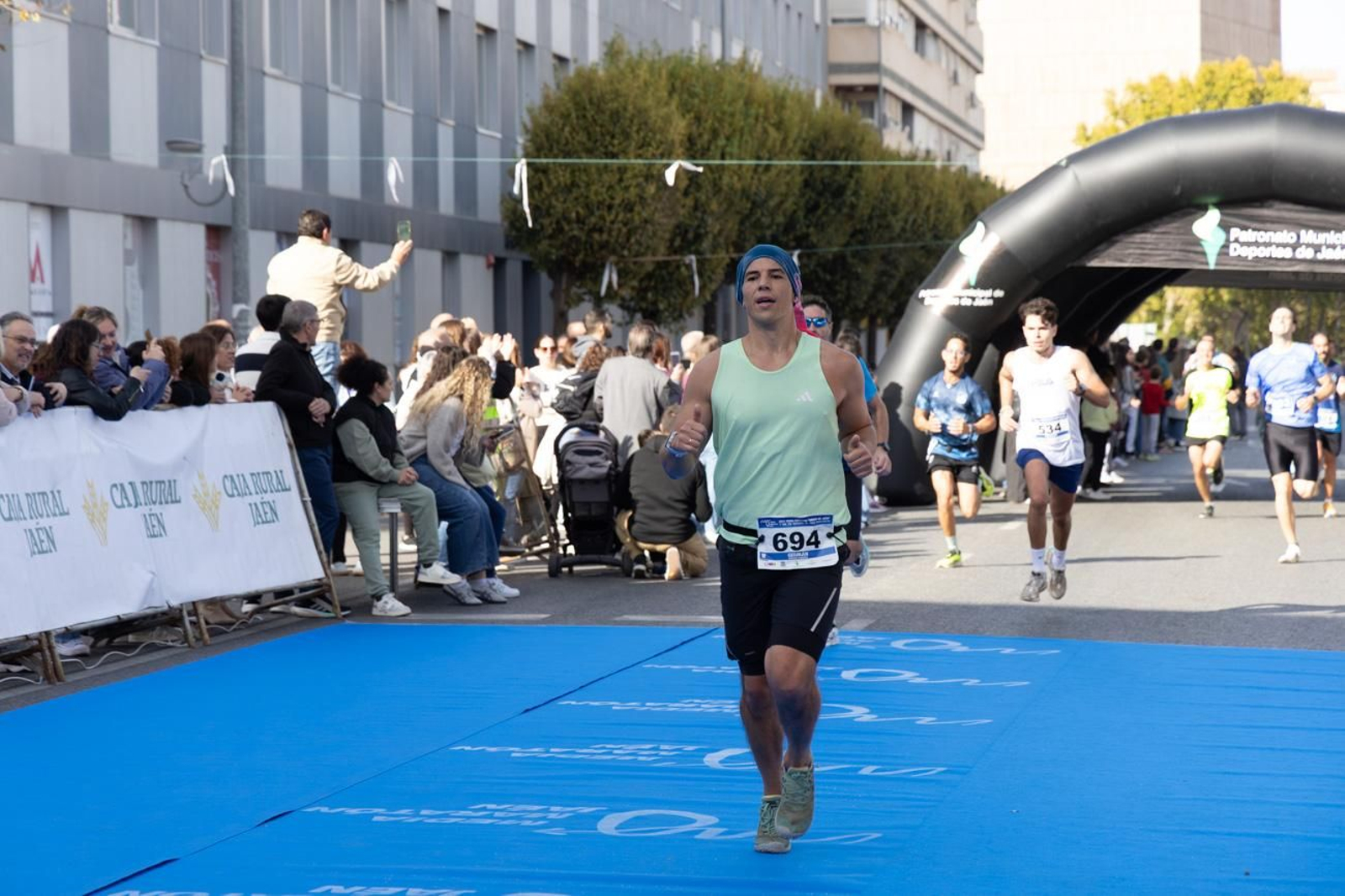 En imágenes: multitudinaria e histórica XXIX Media Maratón 'Ciudad de Jaén' y 10k en memoria de Paco Manzaneda