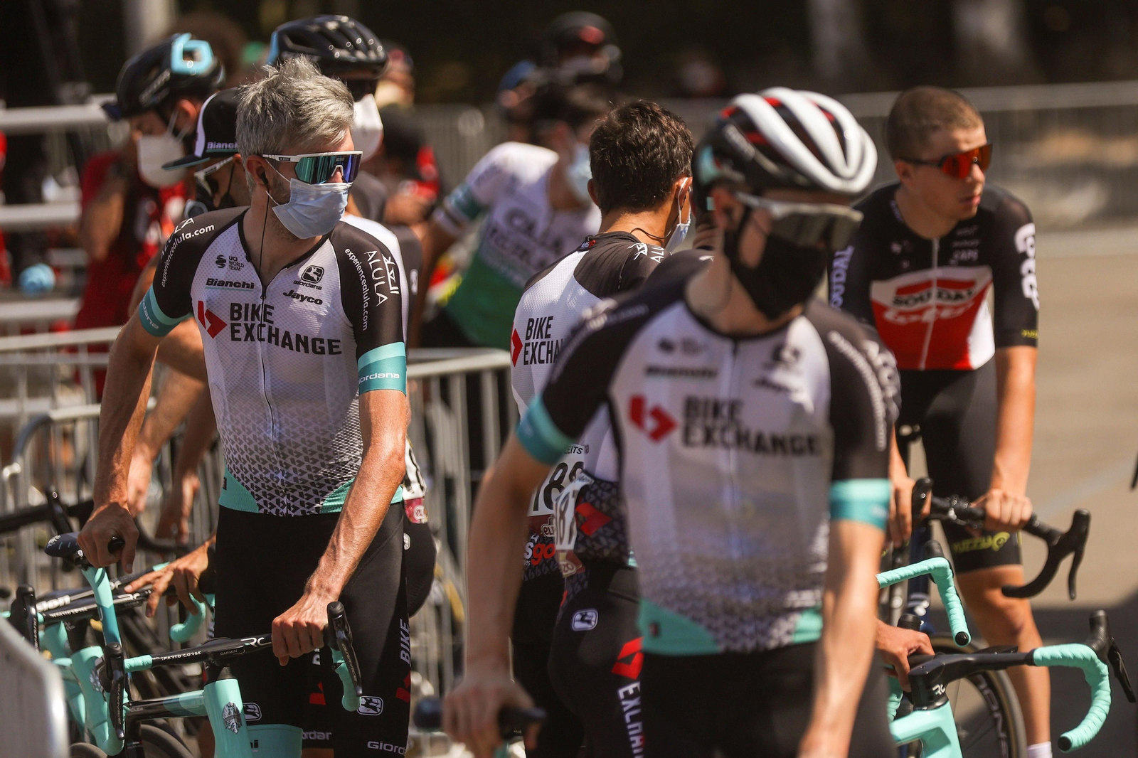 Antequera disfruta de la salida de La Vuelta