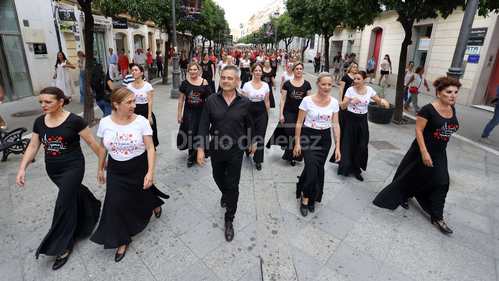 Flashmob de la academia de baile de Fani Muñoz en Jerez