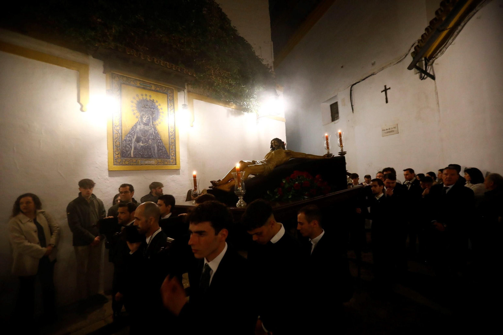 Las mejores imágenes del vía crucis del Cristo de la Clemencia en Córdoba Las mejores imágenes del vía crucis del Cristo de la Clemencia en Córdoba