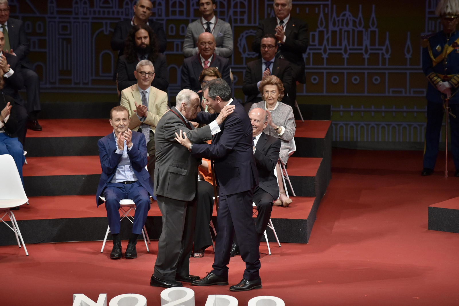 Las imágenes de la entrega de las Medallas de la Ciudad de Sevilla
