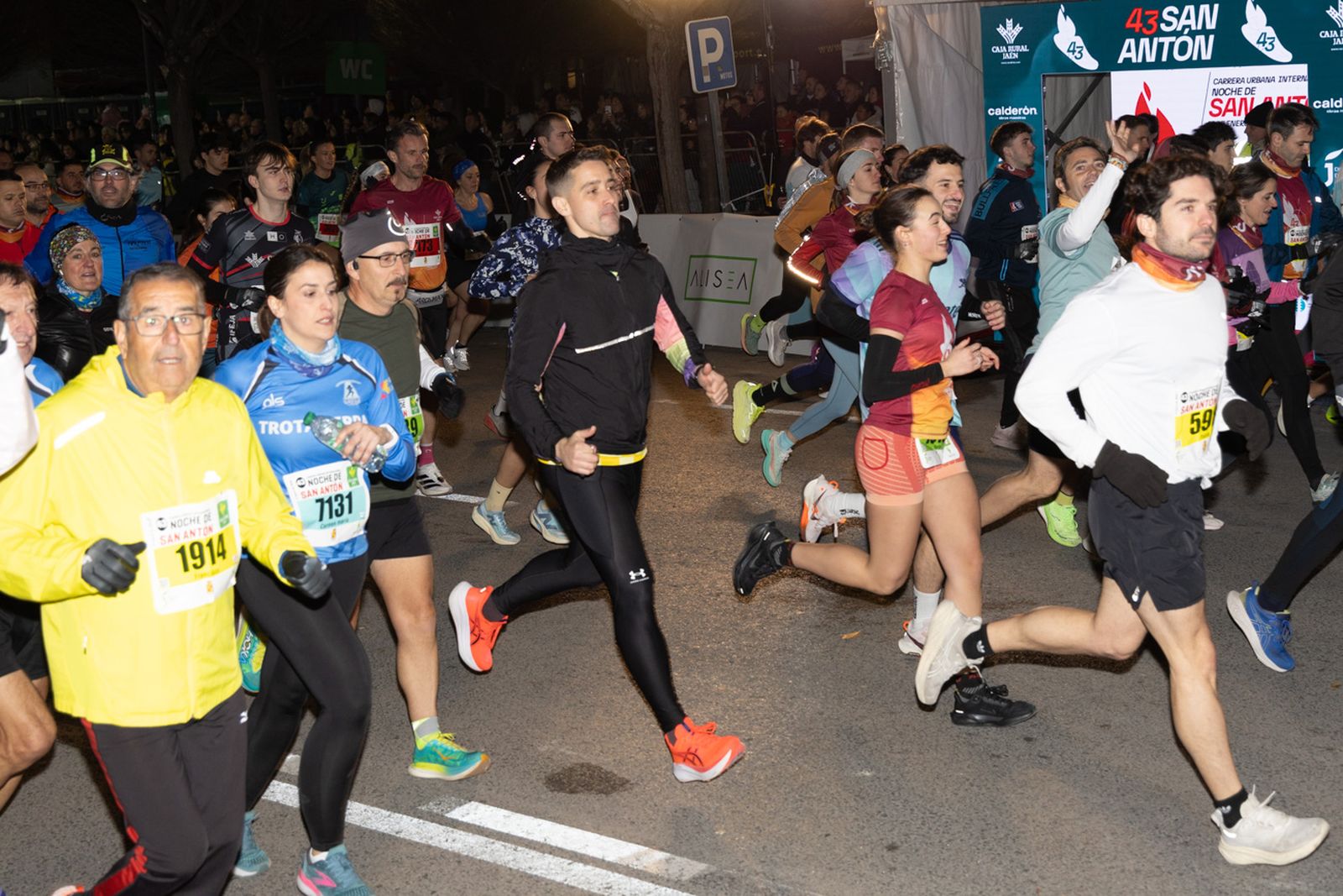 Encuéntrate en la salida de la Carrera de San Antón 2026 (1), en imágenes