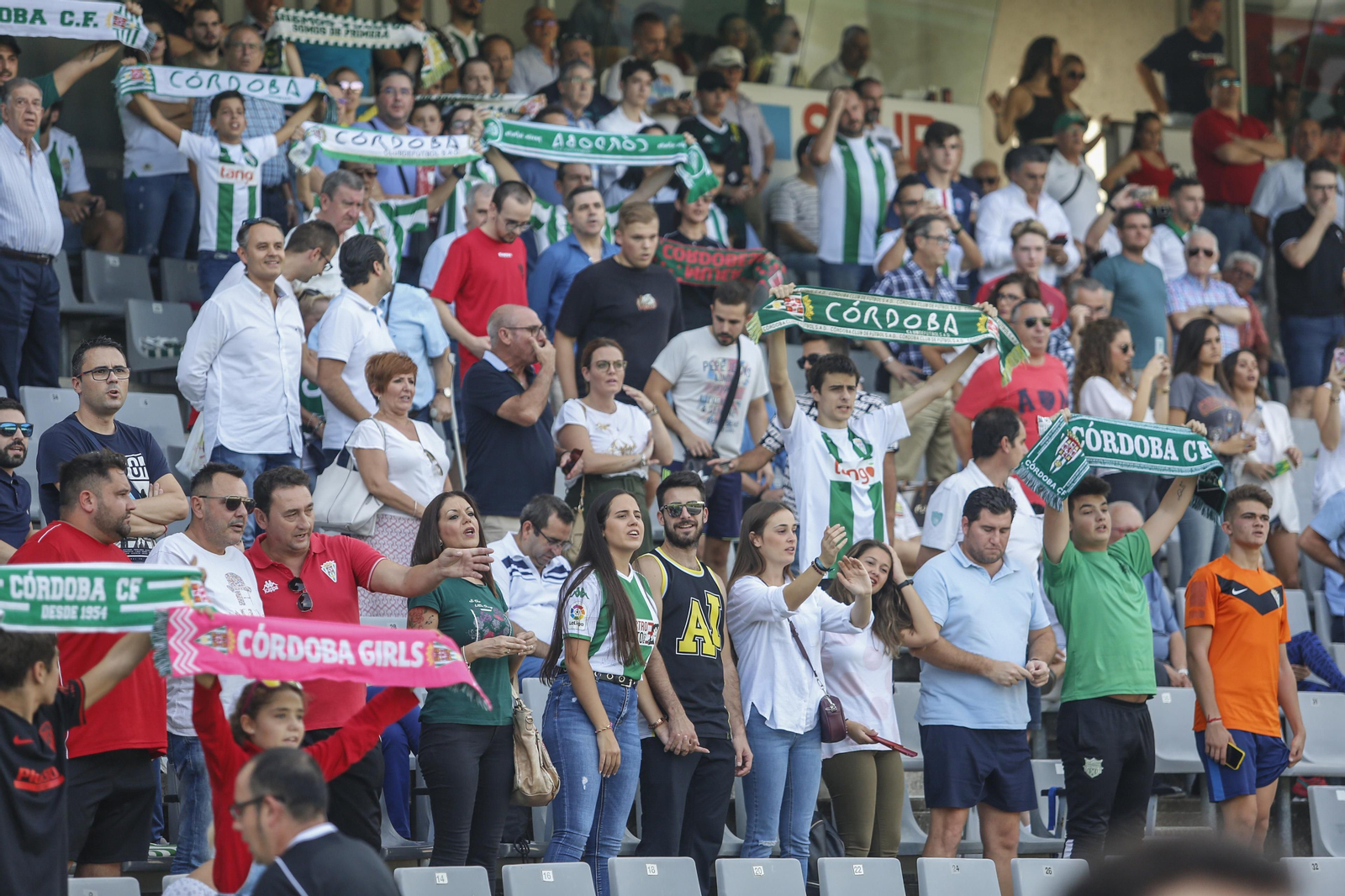 Las imágenes del Córdoba CF - Cádiz B
