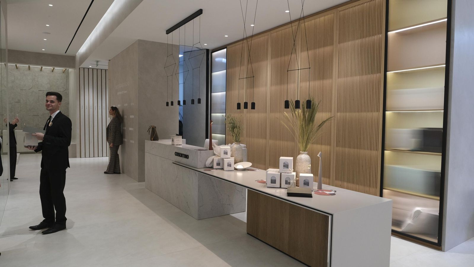 Cosentino City llega al Paseo de Almería , en imágenes