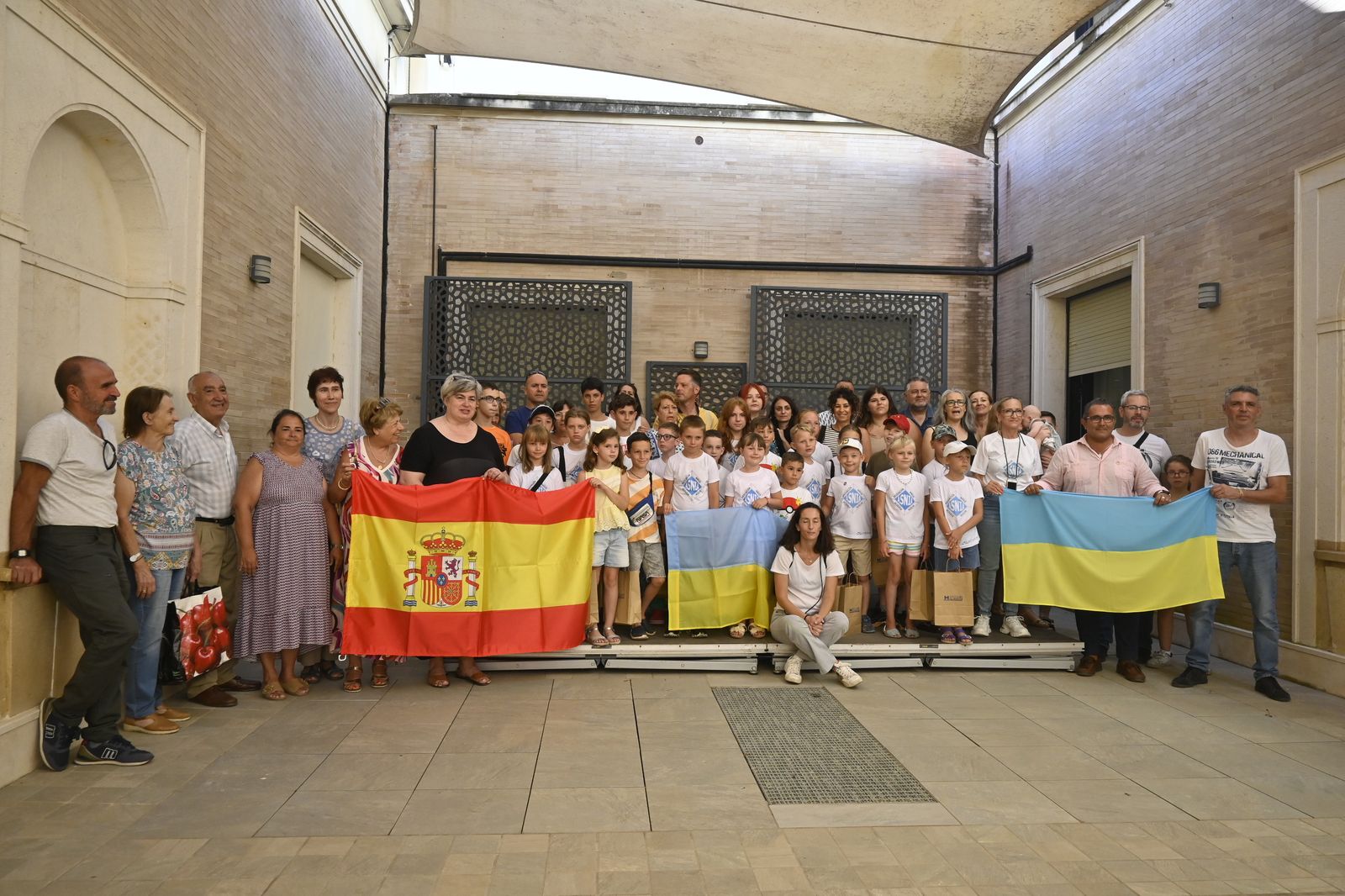 Menores ucranianos pasarán el verano en familias de acogida, en imágenes