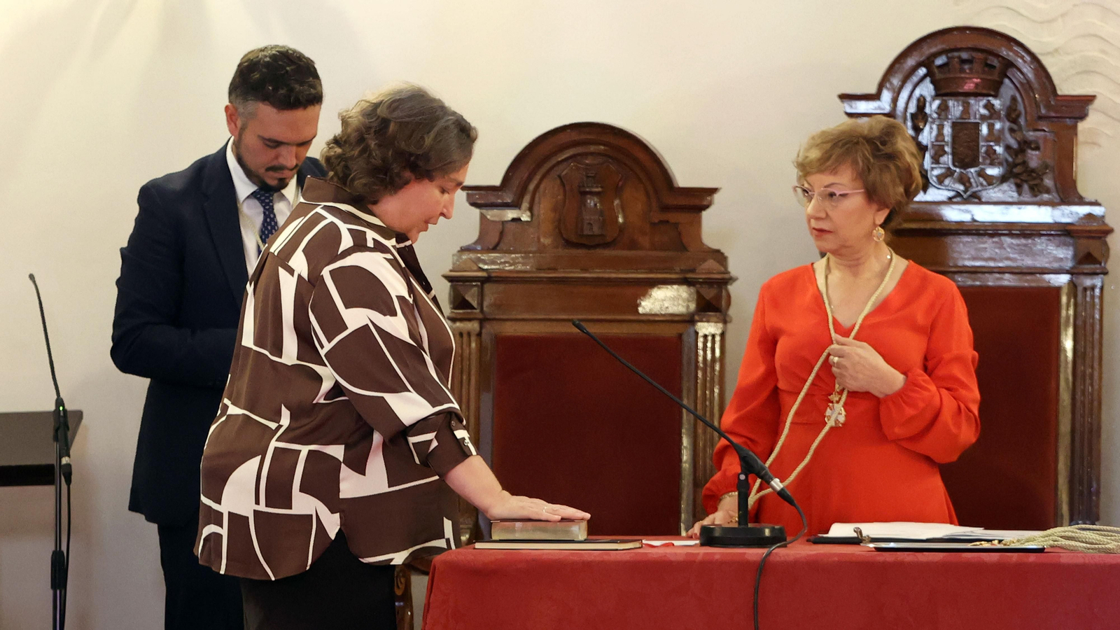 Investidura de María José García-Pelayo como nueva alcaldesa de Jerez