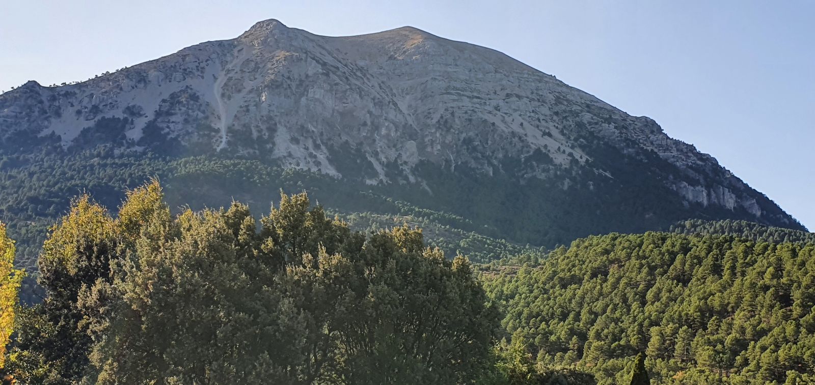 Una imagen de una zona de la La Sagra, que se localiza en los términos municipales de Huéscar y Puebla de Don Fadrique