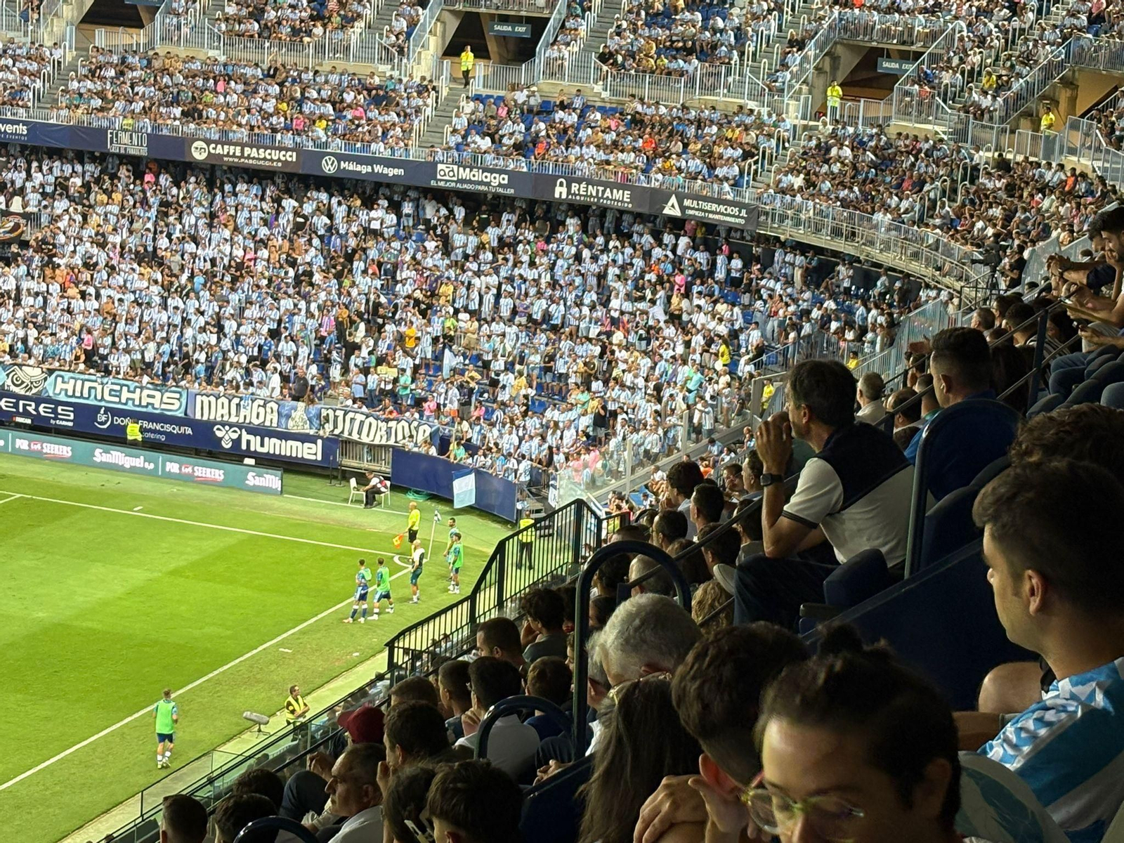 Luis García y Pacheta, los dos próximos rivales, espían al Málaga en La Rosaleda