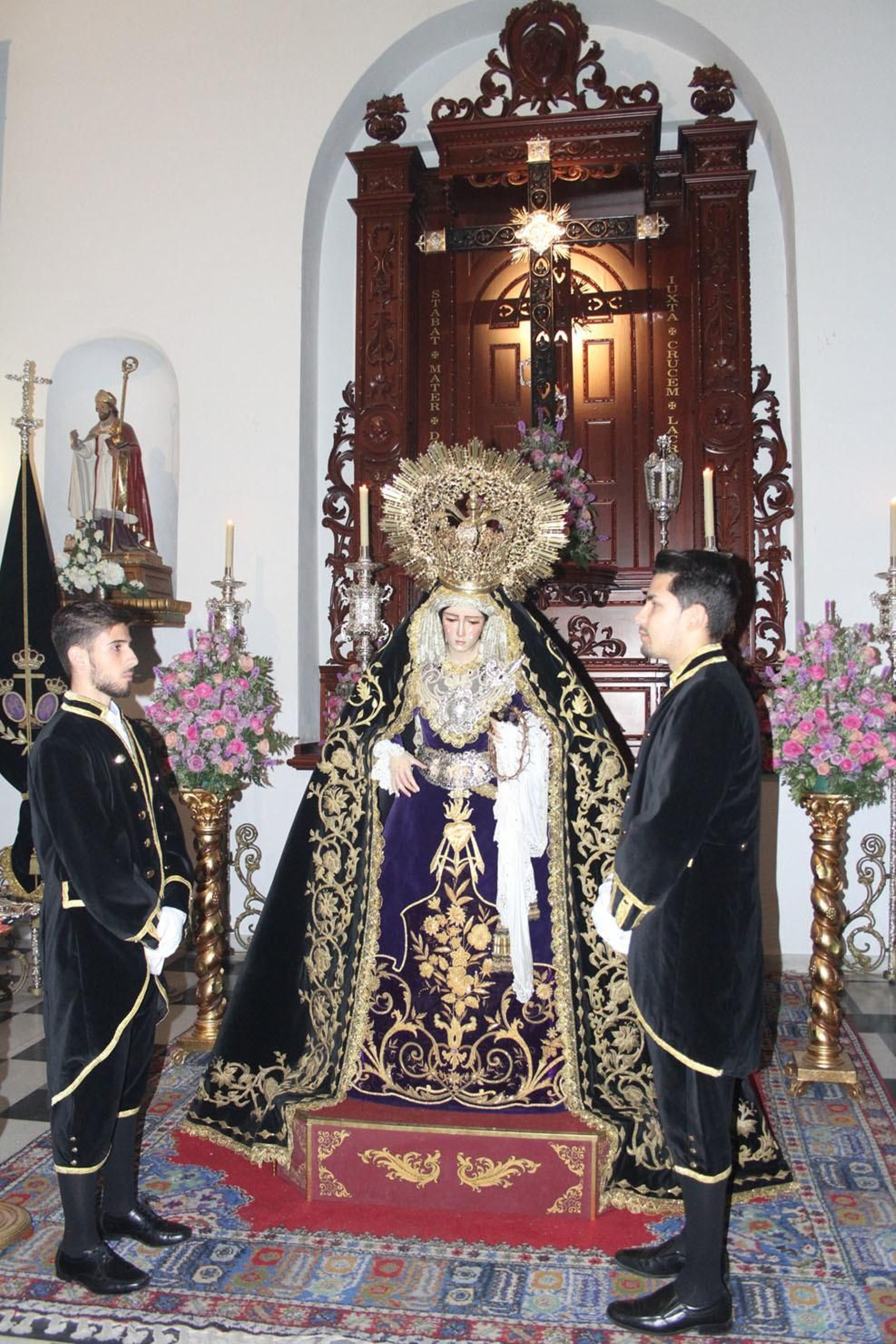 Imágenes del besamanos de La Virgen de la Soledad en la Concepción