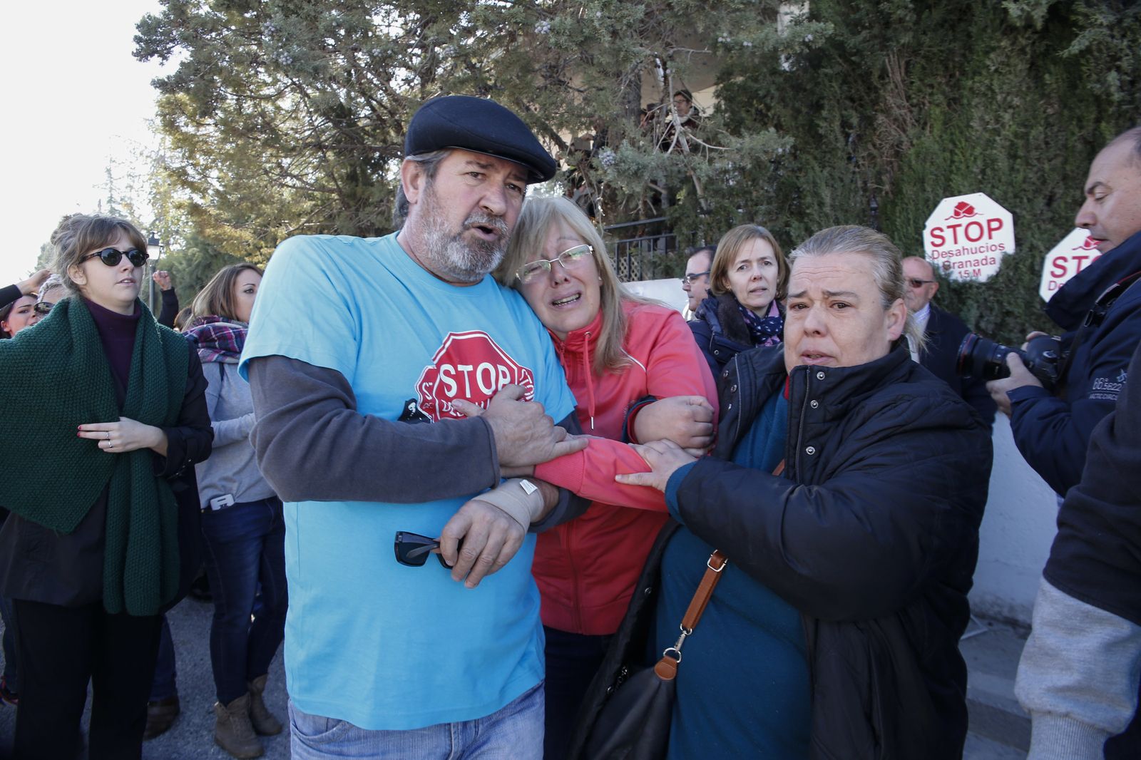Las imágenes del desahucio en Las Gabias