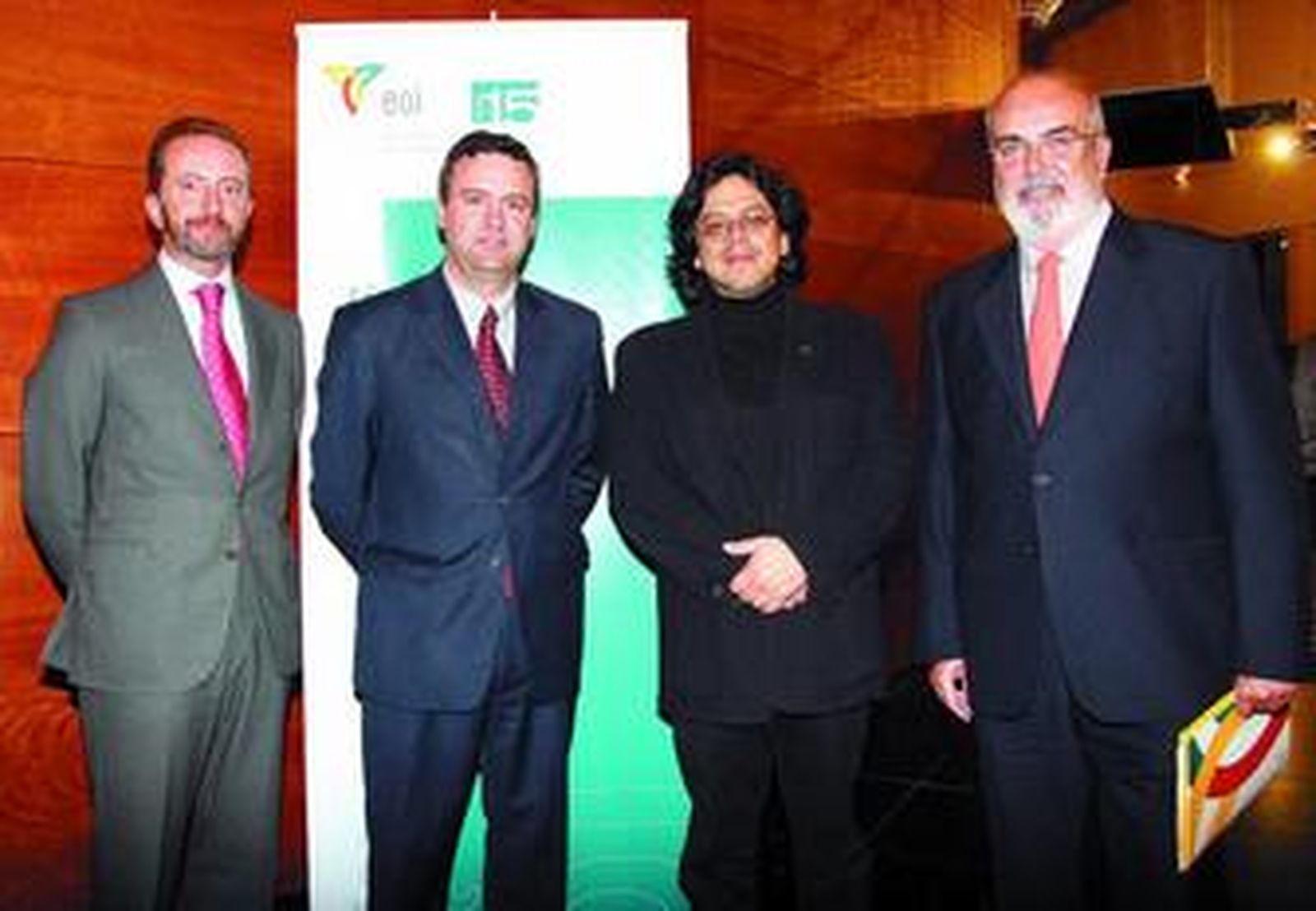 Rodrigo Charlo, Joaquín G. Tapial, Fernando Iwasaki y Antonio Ocaña.