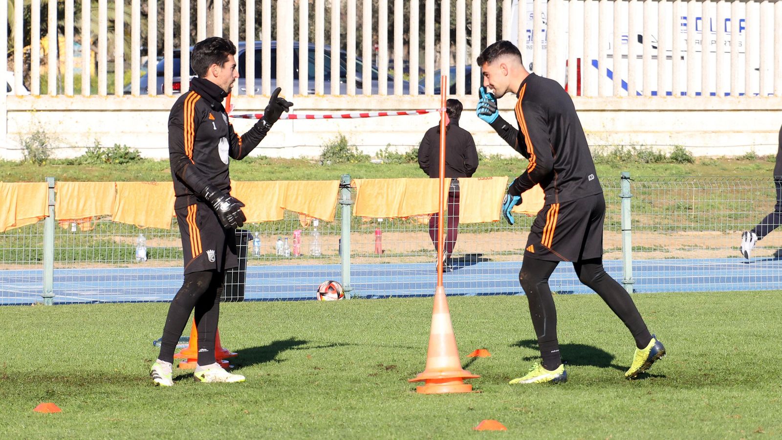 Isma Gil y Santos: sólo puede jugar uno.