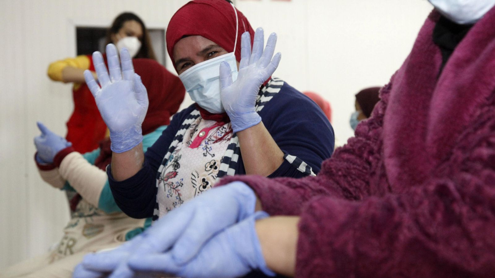 Además de enseñar, otro objetivo de la iniciativa es que las temporeras se diviertan