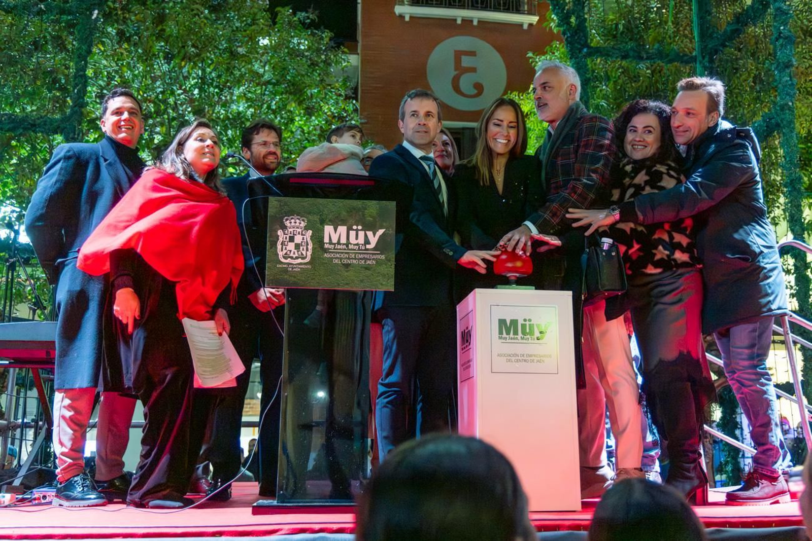 Inauguración en Jaén del alumbrado navideño "Centrylandia"
