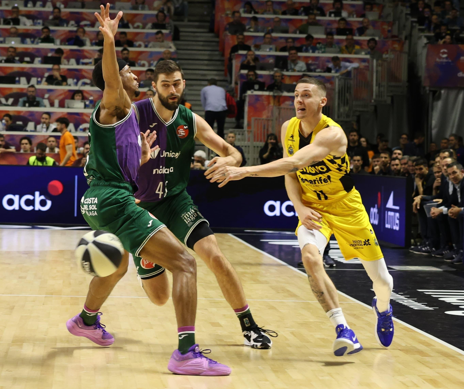 El Unicaja - Lenovo Tenerife de la Copa del Rey, en fotos