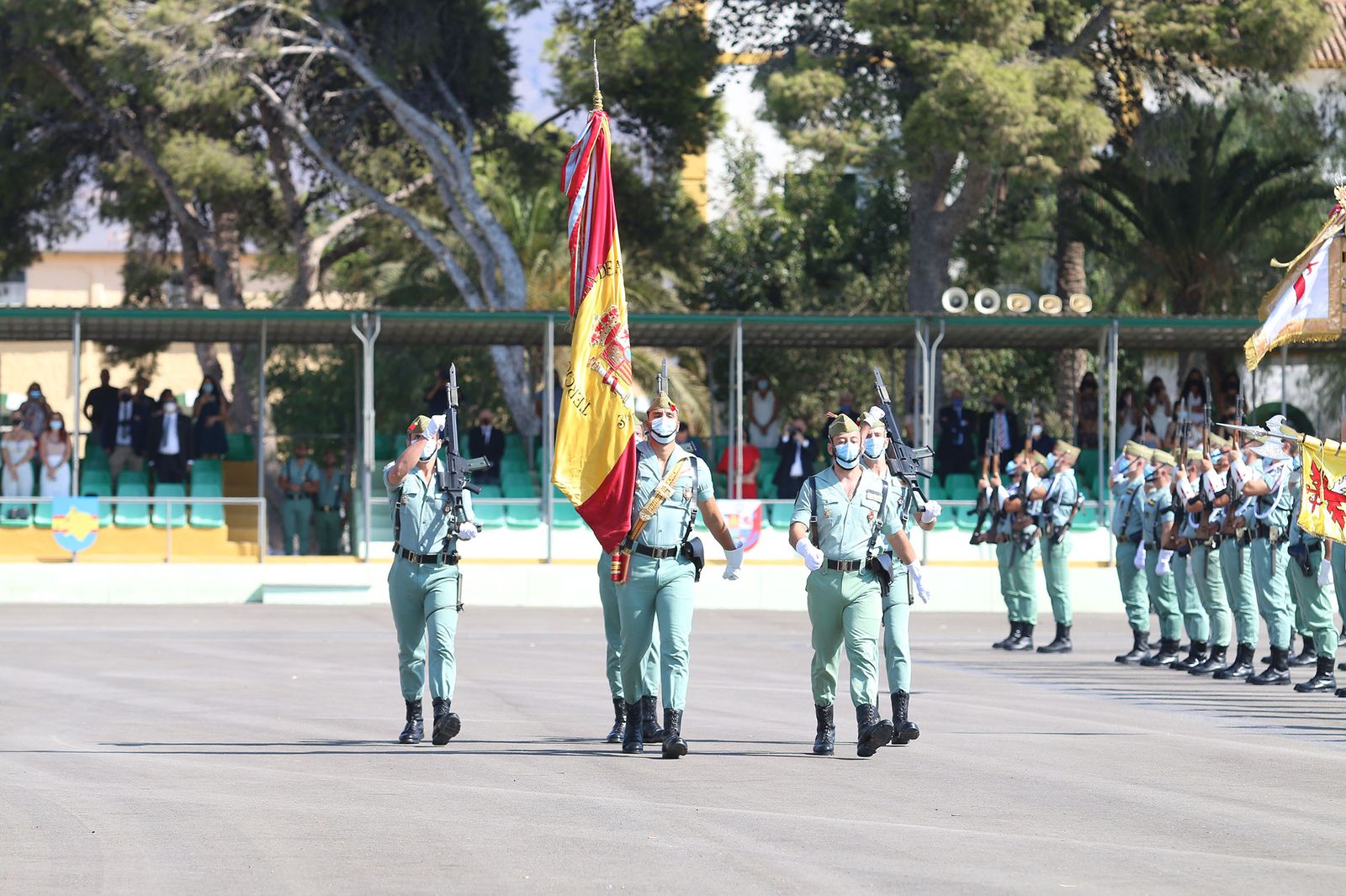 Fotogalería El Jefe del Estado Mayor del Ejército preside el acto conmemorativo del CI aniversario de La Legión