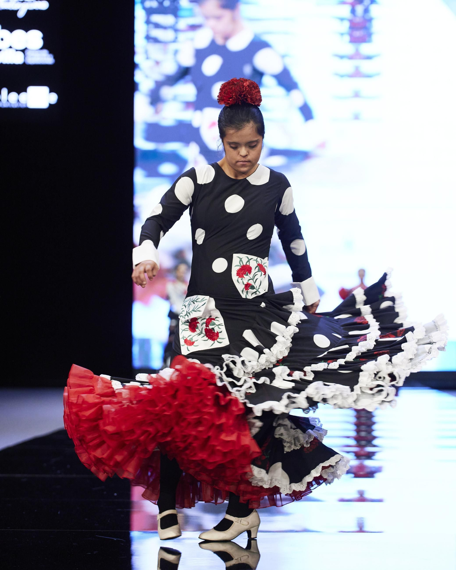 Desfile de Carmen Latorre en SIMOF 2025, todas las fotos