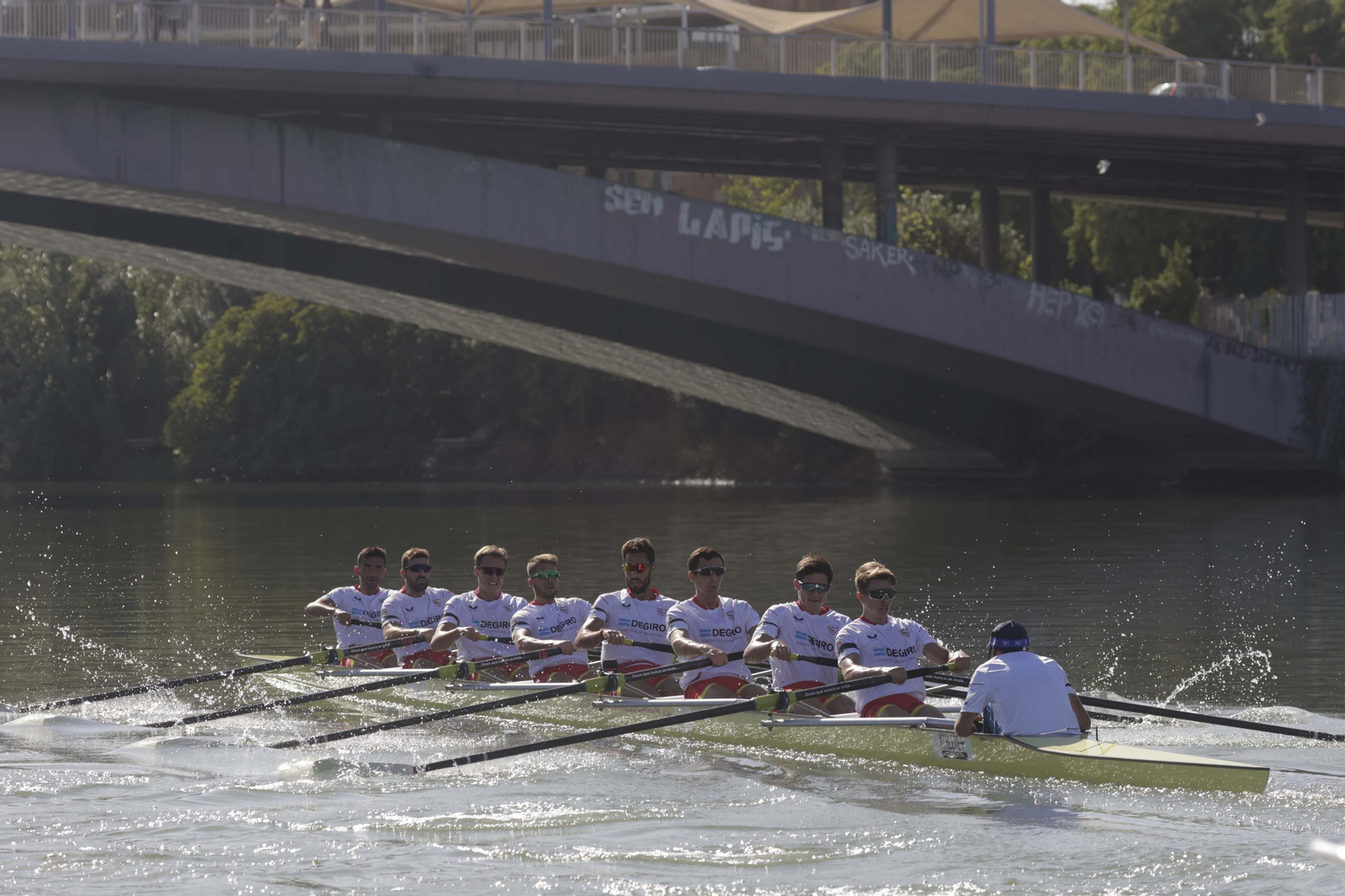 Las mejores imágenes de la Regata Sevilla-Betis