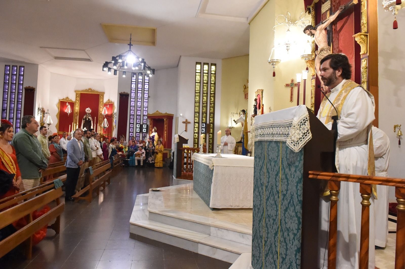 Un momento de la Misa Rociera en el Corpus.