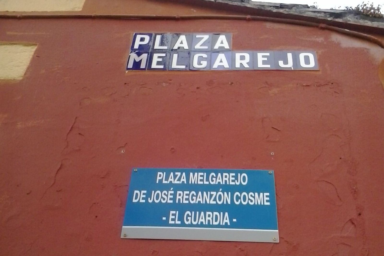 Rotulo de la plaza Melgarejo